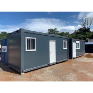 Módulo pré-fabricado preto – Elegante, isolado e multifuncional