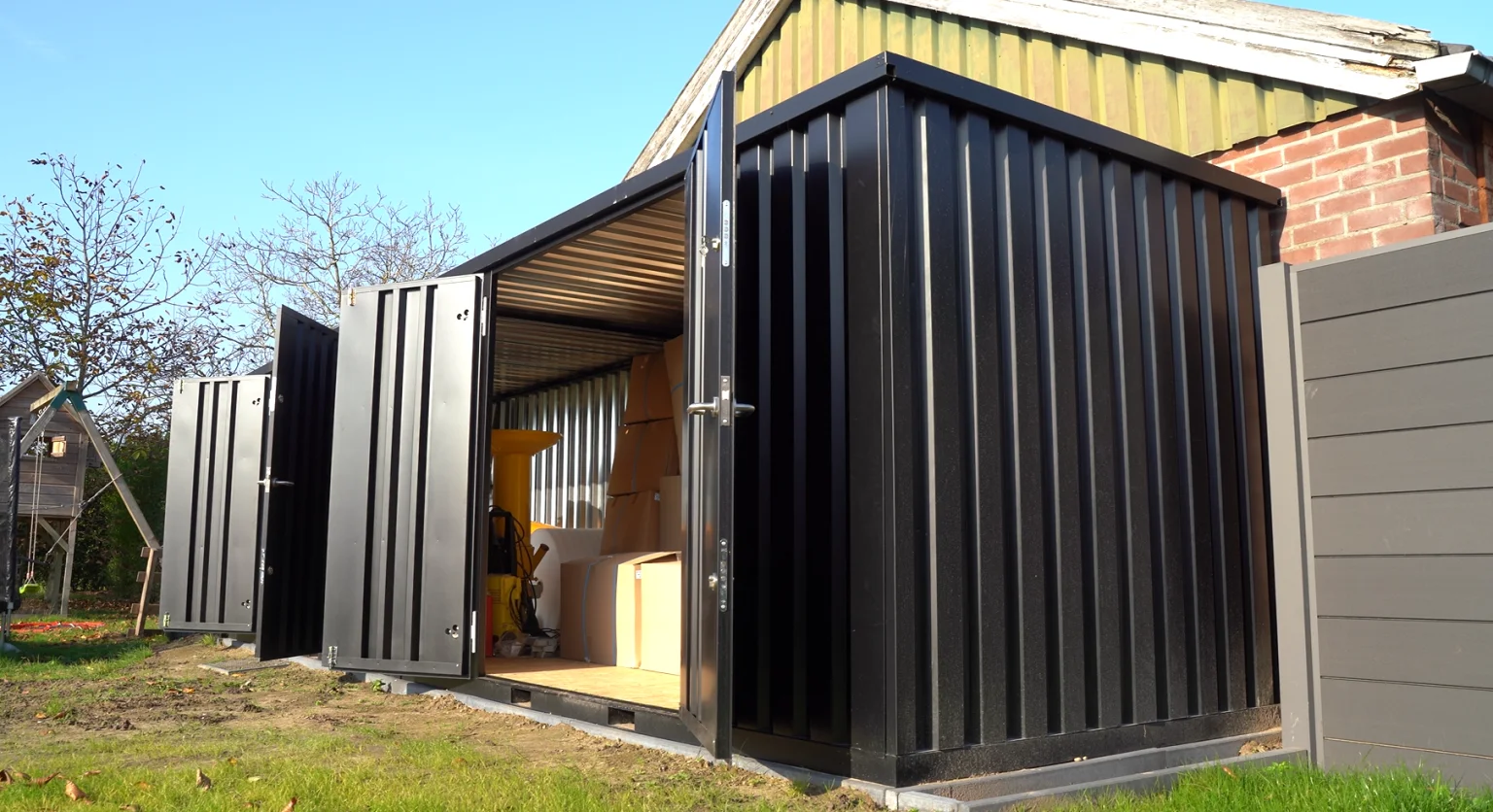 Conteneur-Demontable-Standard-8-x-2-m-–-Noir-RAL-9005-2