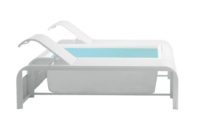 Piscina-Mariposa-con-tumbonas-GRE-2