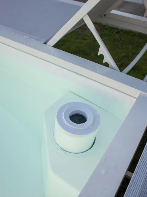 Piscina-Mariposa-con-tumbonas-GRE-5